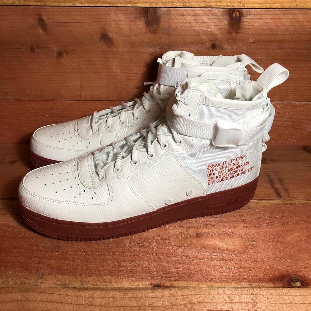 Nike SF AF1 Mid Special Forces 917753-100 size 13